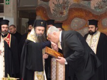 Областният се оправдава пред Локо феновете, но има време да раздава награди в аматьорско турнирче
