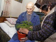 Вижте един достоен 108-годишен българин