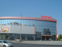 Безплатен коледен концерт и детска работилница за сурвачки