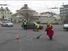 Старозагорски ром блъсна такси на натоварено пловдивско кръстовище