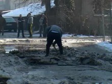 Къде се намира най-голямата улична дупка в Пловдив?