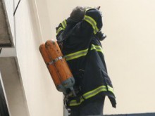 Мъж бе обгазен заради кварцова лампа