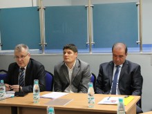 Проблемите на общините, свързани с реакцията при кризи, обсъдиха на Областен съвет за развите