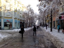 Пловдив след снега - бял, красив, зимен. А дали и добре почистен?