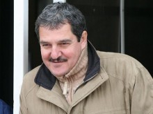 Родители на среща с шефа на школата на Локо