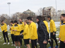 Ботев играе днес срещу Академия