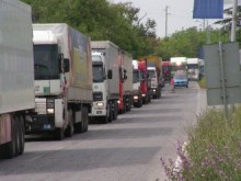 Забрана за движение на тежкотоварни автомобили в празничните дни