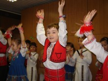 Баба Марта гостува и на децата от "Северен"