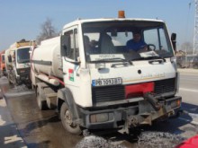 Проверяват техниката за миене на улиците в Пловдив