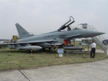 Соломон Паси подкара Ф16