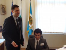 Математическата гимназия ще "управлява" Община Пловдив за един ден