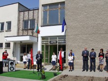 Зам.министър Иван Ценов откри зала по стрелба за хора с увреждания
