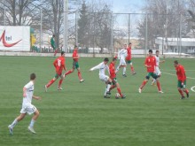 Трима от Ботев и по един от Спартак и Векта заминаха с националния за Германия
