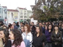 Ученици протестираха срещу матурите