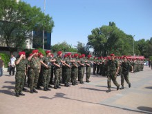 С военен парад отбелязаха Деня на Българската армия в Асеновград