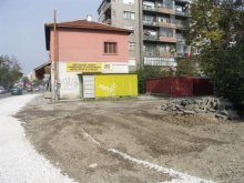 Освобождават "Розовата къща" до средата на февруари