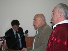 Не било ясно дали откритото в мерцедесите на Рашкови злато било истинско