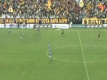 Ботев води с 2:0 след полувреме игра