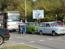 81-годишен с "Трабант" блъсна жена на пешеходна пътека