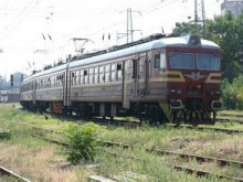 БДЖ въвежда предварителна продажба на билети за влаковете до морето през летния сезон 