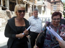 Премахват незаконни гаражи в "Централен"