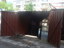 Вдигат незаконни гаражи в "Западен"