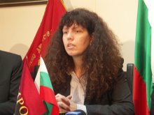 "Българска майка" осигурява сцена на 120 деца