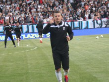 Коко и Джереми се разбраха за нов договор - бекът остава на "Лаута"