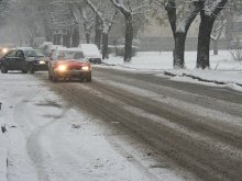 Снегът спря, движението се нормализира