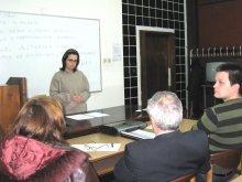 Първите 10 обучени безработни получават сертификат за „Икономист-мениджър”