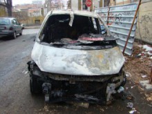 Кола горя миналата нощ в Пловдив