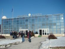 Летище Пловдив не приема полети заради мъгла