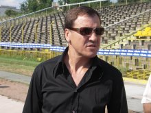 "Канарчетата" взимат капитана на Хасково