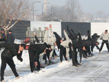 Локо се подготвя с Тае бо и турнир на малки вратички