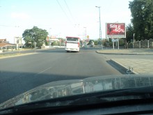 Превозвач: Страничното накланяне на автобусите не е опасно за пътниците в тях