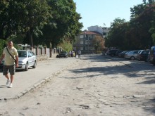 До месец улица в "Централен" с нова настилка, тротоари и осветление