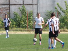 Юношите на Локо набор 98 ще тренират само на "Лаута"