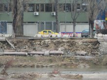 Възстановяват падналия бряг на Марица