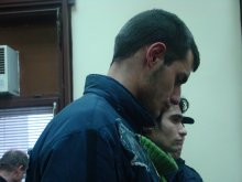 Парична гаранция за крадците, задигнали цял автобус