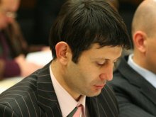 Съветник урежда 100 семейства с дърва за зимата