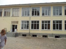 Обновено училище приема своите възпитаници в с. Стрелци