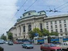 Всеки шести министър - агент 007