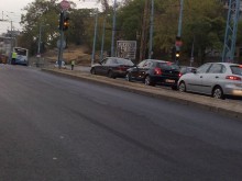 Неработещи светофари на едно от най-оживените кръстовища в Пловдив