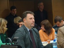 Вдигат наемите на гаражите, обмислят другите такси