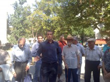 Облагородиха пространството около паметника на Панайот Волов