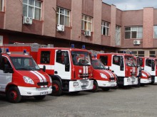 След 23 години чакане: 8 супермодерни нови пожарни получиха пловдивските огнеборци