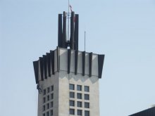 Най-големият в света комбайн идва на АГРА