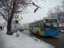 Перверзници обикалят из автобусите