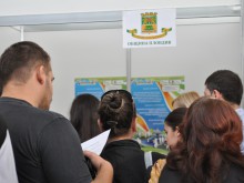 240 младежи започват стаж в Община Пловдив след Job Fair