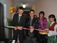 Сензорна стая за терапия откриха в училище "Стефан Караджа"